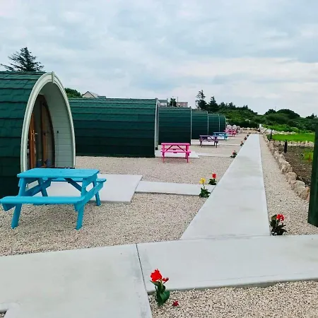 Wheelhousepods Glamping *