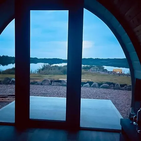 Campo de lujo Wheelhousepods Glamping