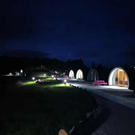 Campo de lujo Wheelhousepods Glamping *